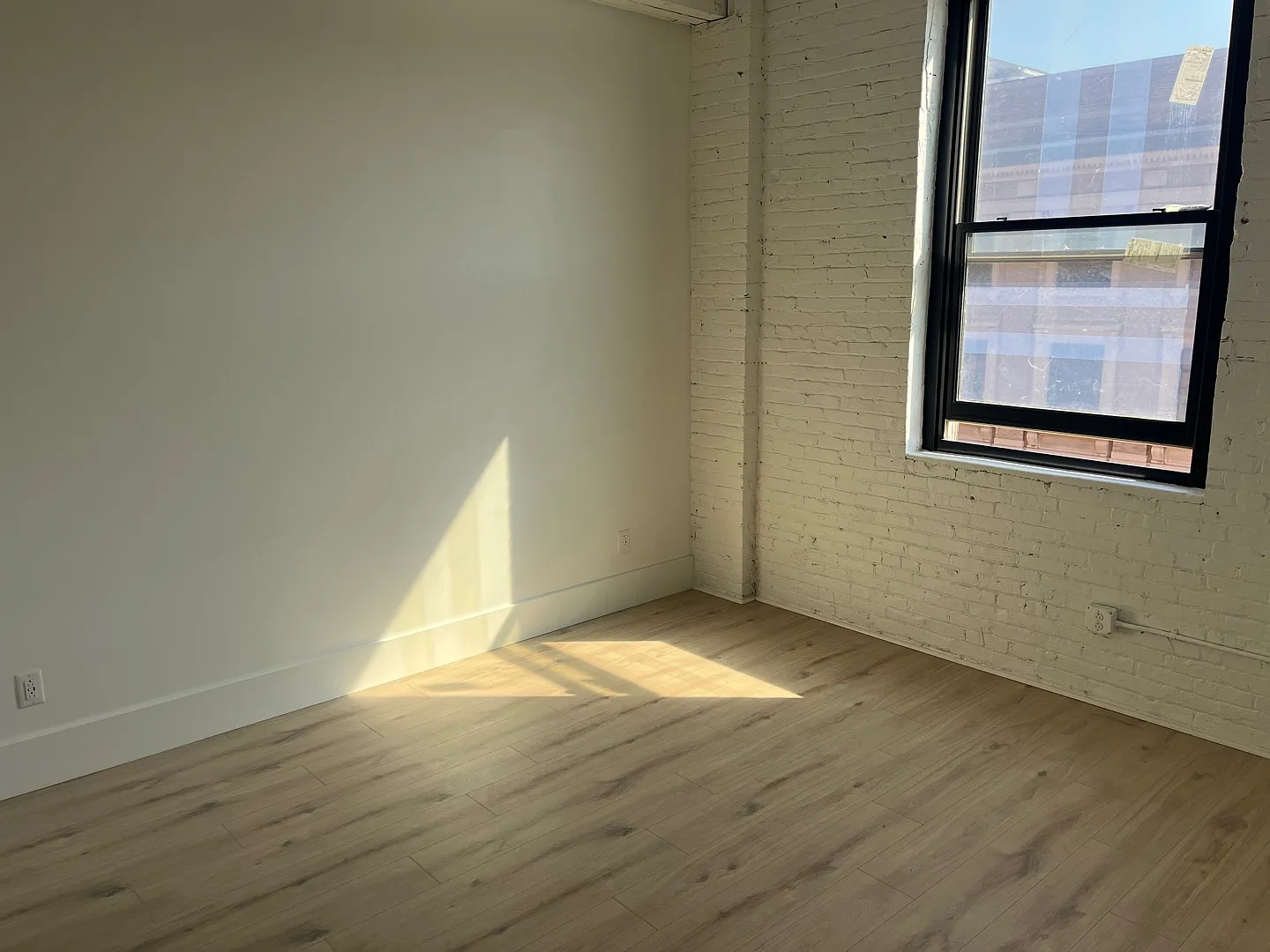 311 Main Street - 404 — Photo 3