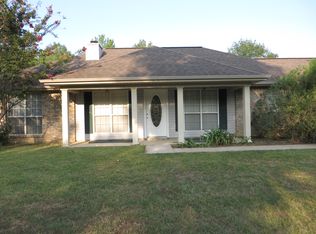 81 Barron Chapel Rd, Pineville, LA 71360