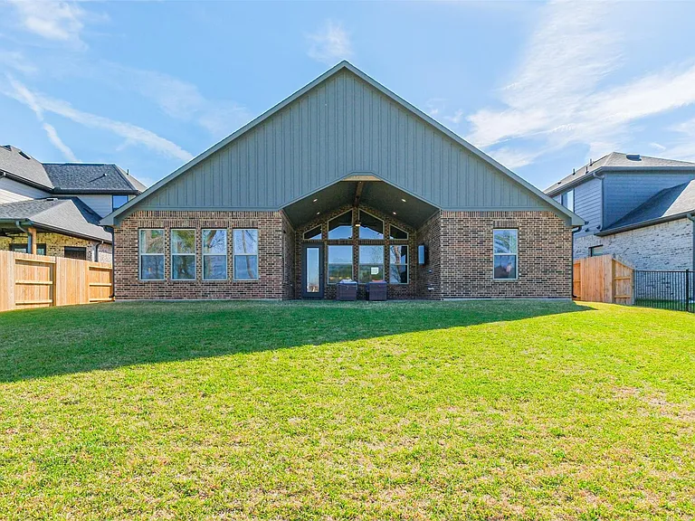 4127 Wooded Isle Way — Photo 43
