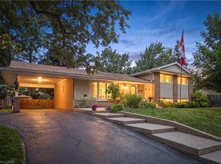 2407 Saint Frances Dr, Burlington, ON L7P 1V3