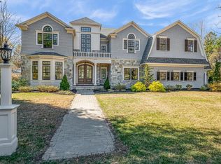 11 Hayes Ave, Lexington, MA 02420