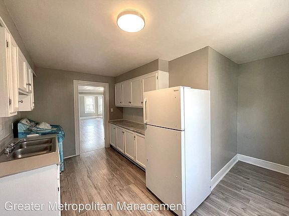 3rd image of 7110 Lawn Ave #Up