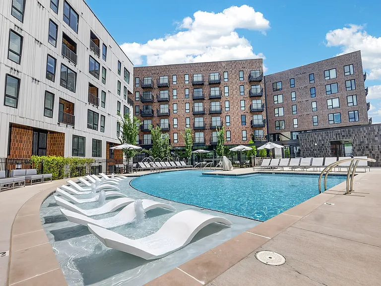 The Chartwell at Marathon Village — Photo 39