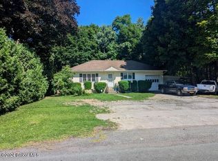 1385 Sunset Rd, Castleton, NY 12033