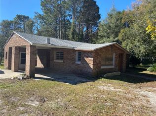 139 1st St, Crescent City, FL 32112