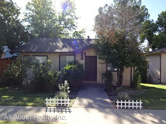 2nd image of 422 Coronado Ave