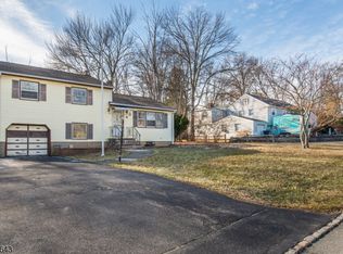 6 Hamilton Ct, Hanover Twp., NJ 07981