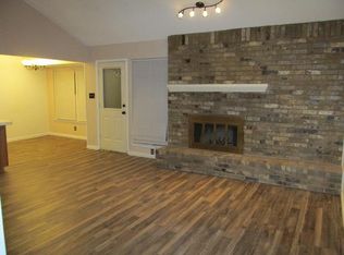 6445 Westridge Dr, Watauga, TX 76148