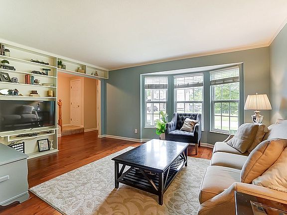 2nd image of 6696 Woodland Trace Ct