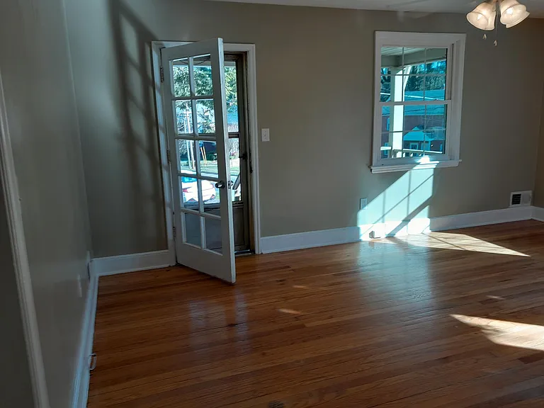1823 Brandon Ave SW — Photo 22