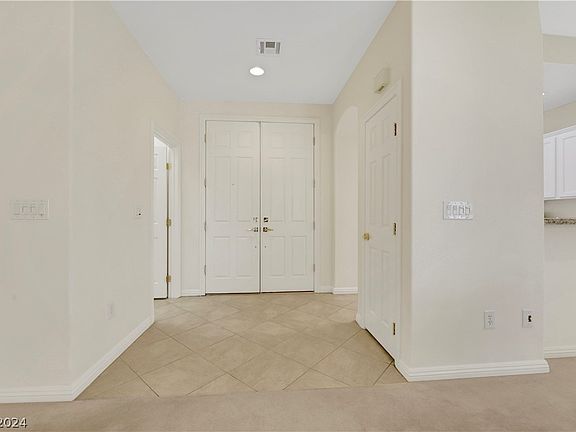 5th image of 10354 Sofferto Ave