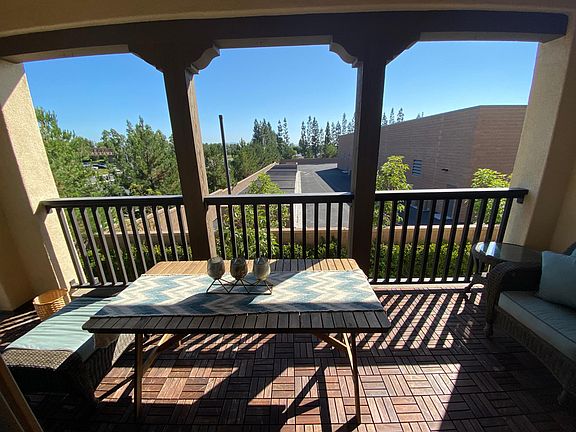 Private Balcony/Deck