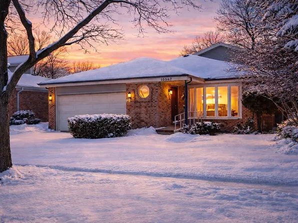 10567 Waterford Dr, Westchester, IL 60154