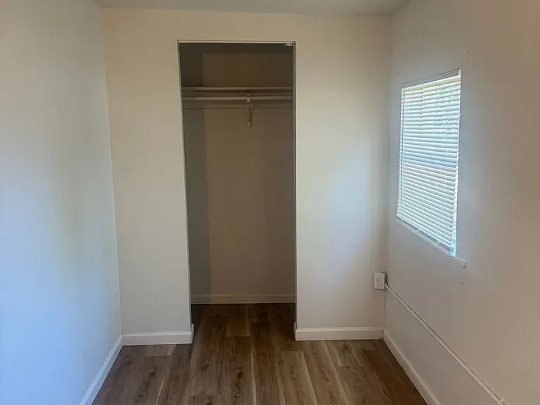 1112-1118 Continental St — Photo 15