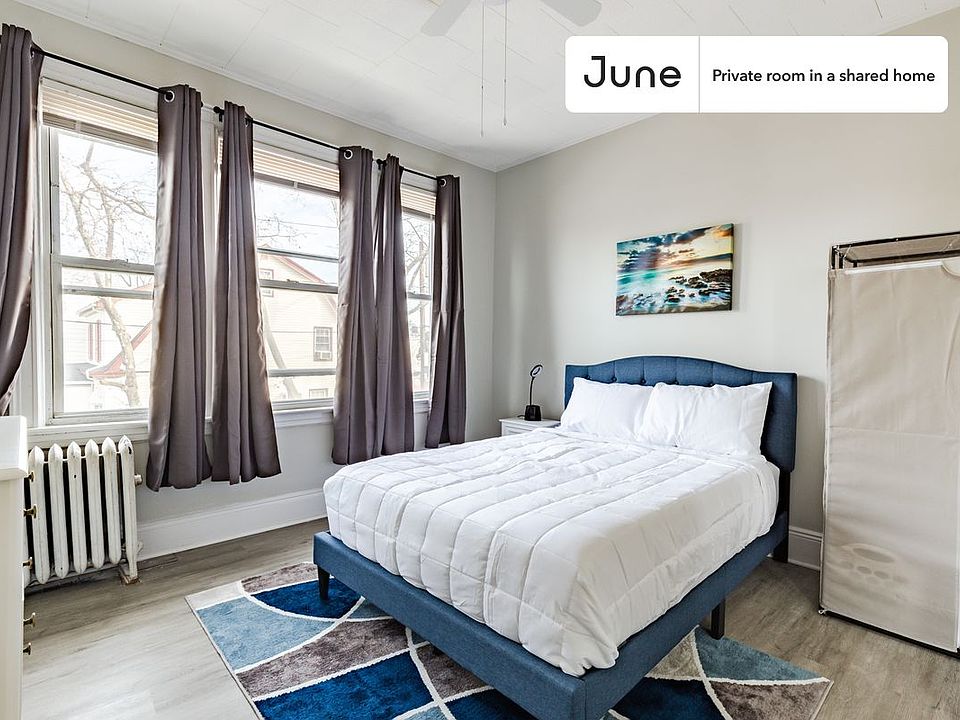 1st image of 217 Lexington Ave #2-B