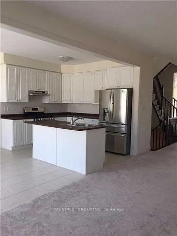 4 bed, $4,000 — Photo 2