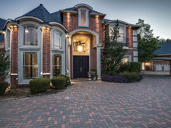 3rd image of 3217 Hunter Ln