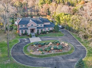 109 Wheatley Rd, Glen Head, NY 11545