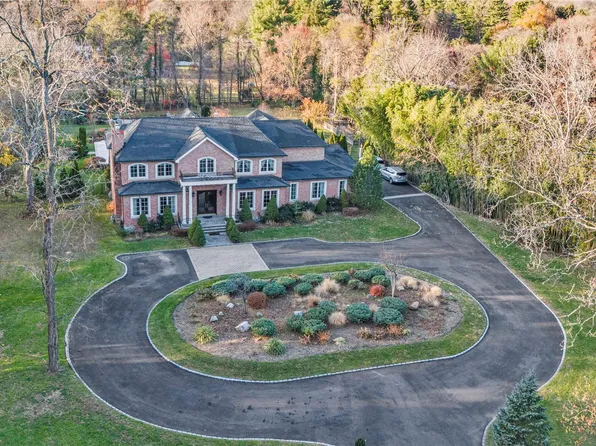 109 Wheatley Road, Brookville, NY 11545