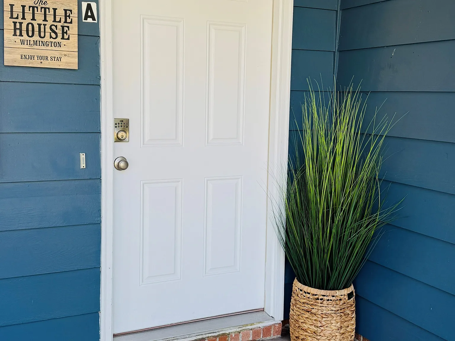 2 bed, 1.5 bath, 850 sqft, $2,200 — Photo 3