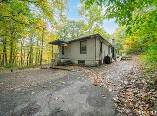 815 Cheyenne Rd, Watertown, CT 06795