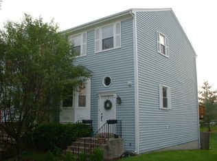 3745 Broomsedge Ct, Fairfax, VA 22033