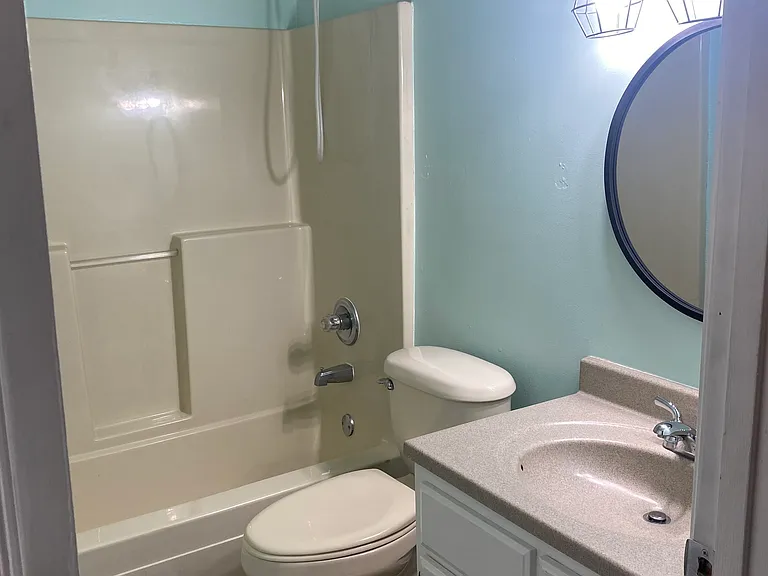 1849 Winship Dr — Photo 7