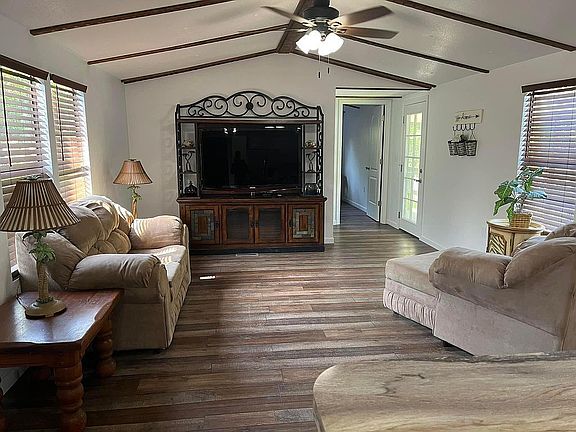 4th image of 56334 Blue Creek Rd