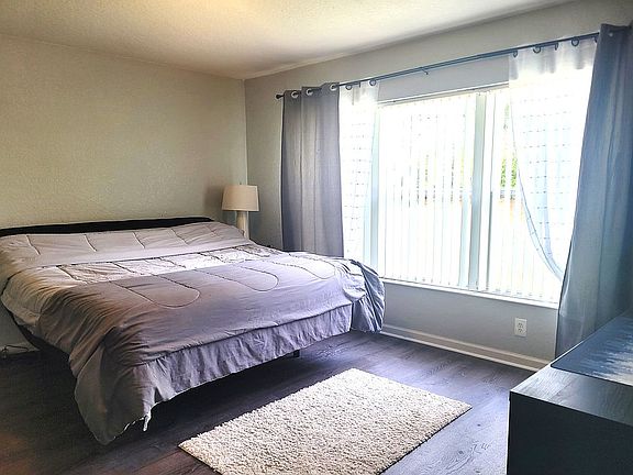 Master Master Bath walk-in 
