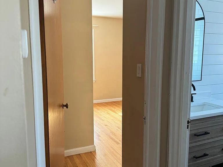 21909 Snow Ave — Photo 25