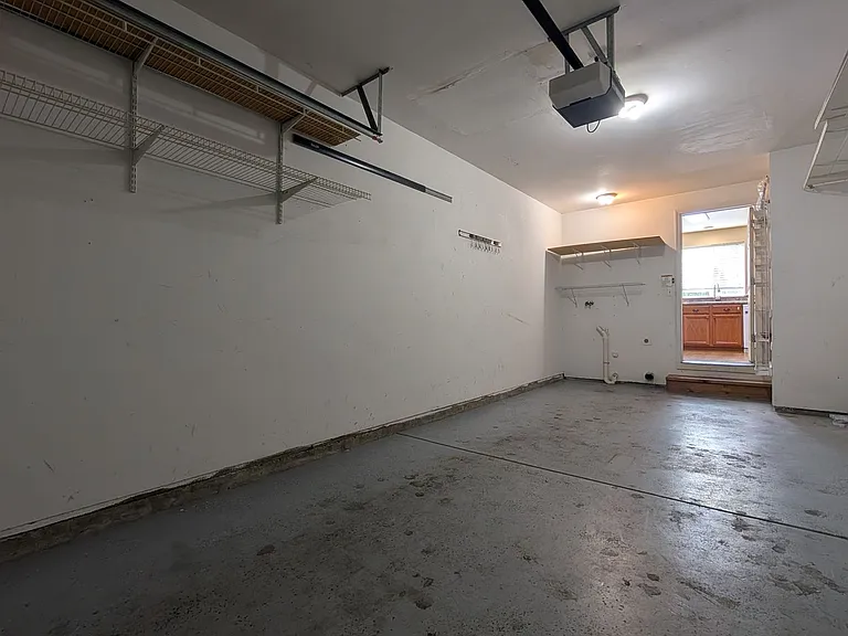 3657 Westleigh St — Photo 23