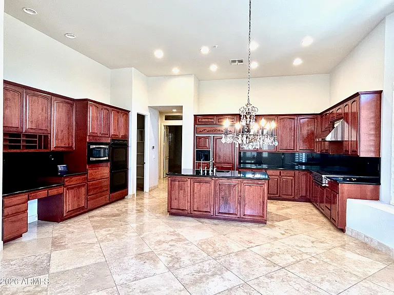 7484 E Pontebella Dr — Photo 17