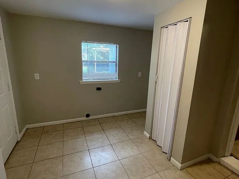5247 Cleveland Rd — Photo 14