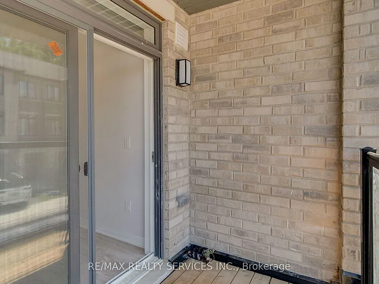585 Colborne St E #804 — Photo 25