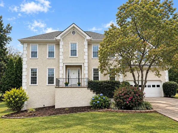 610 Adam Cir, Woodstock, GA 30188