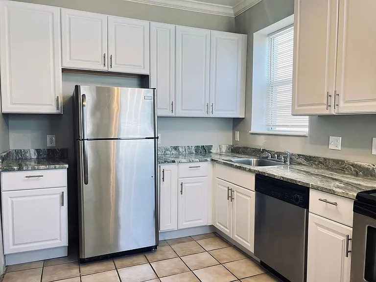 5783 McPherson Ave. — Photo 17