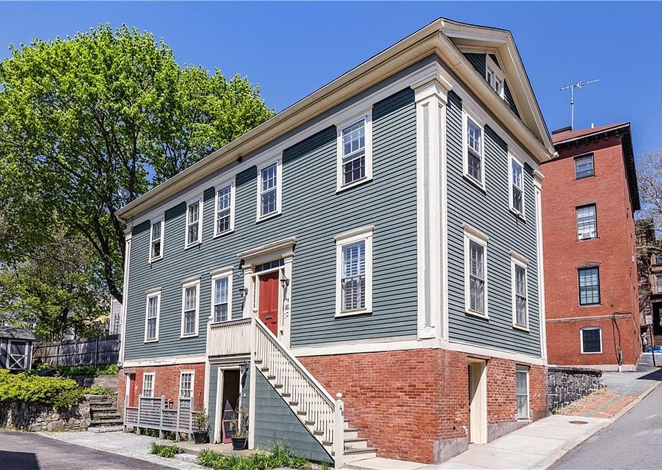 1st image of 48 N Court St Unit 3