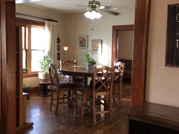 4th image of 12 Flynn Ave E