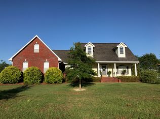 932 Smart Rd, Troy, AL 36079