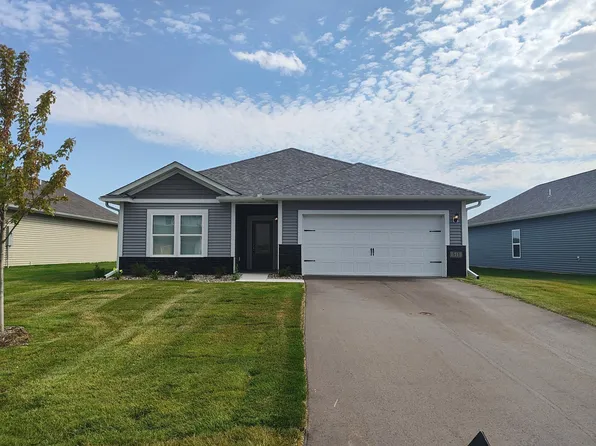 511 Valley Dr W, Annandale, MN 55302