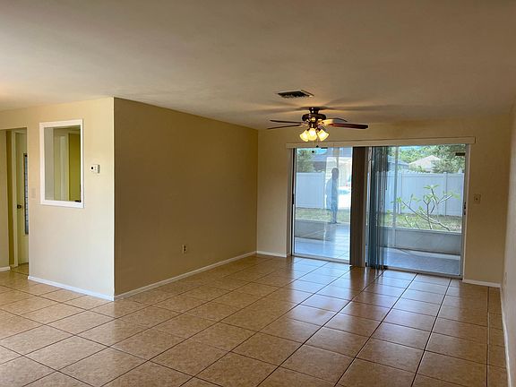 4th image of 3253 Brookfield Dr