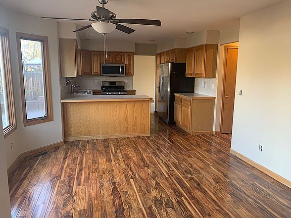 Dining & Kitchen
