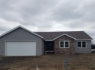 1108 Short Dr, Knox, IN 46534