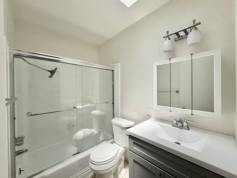 2030 Holly Dr #7A — Photo 11