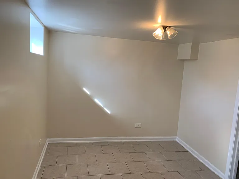 9752 S Chappel Ave — Photo 11