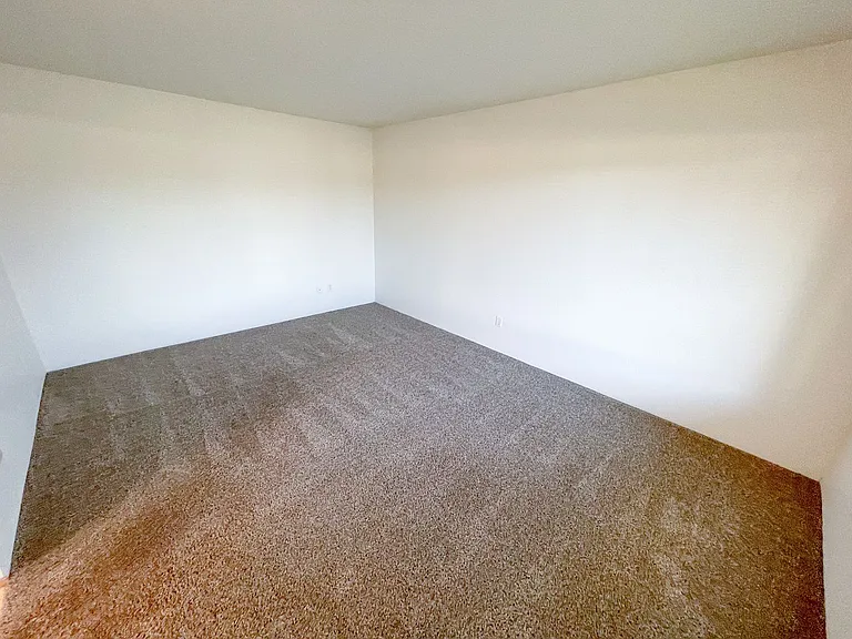 5410 N Hills Dr — Photo 9