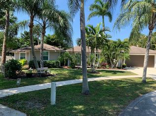 906 Elm Cir, Jupiter, FL 33458
