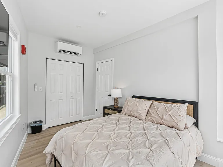 20 Washington Ave #101 — Photo 8