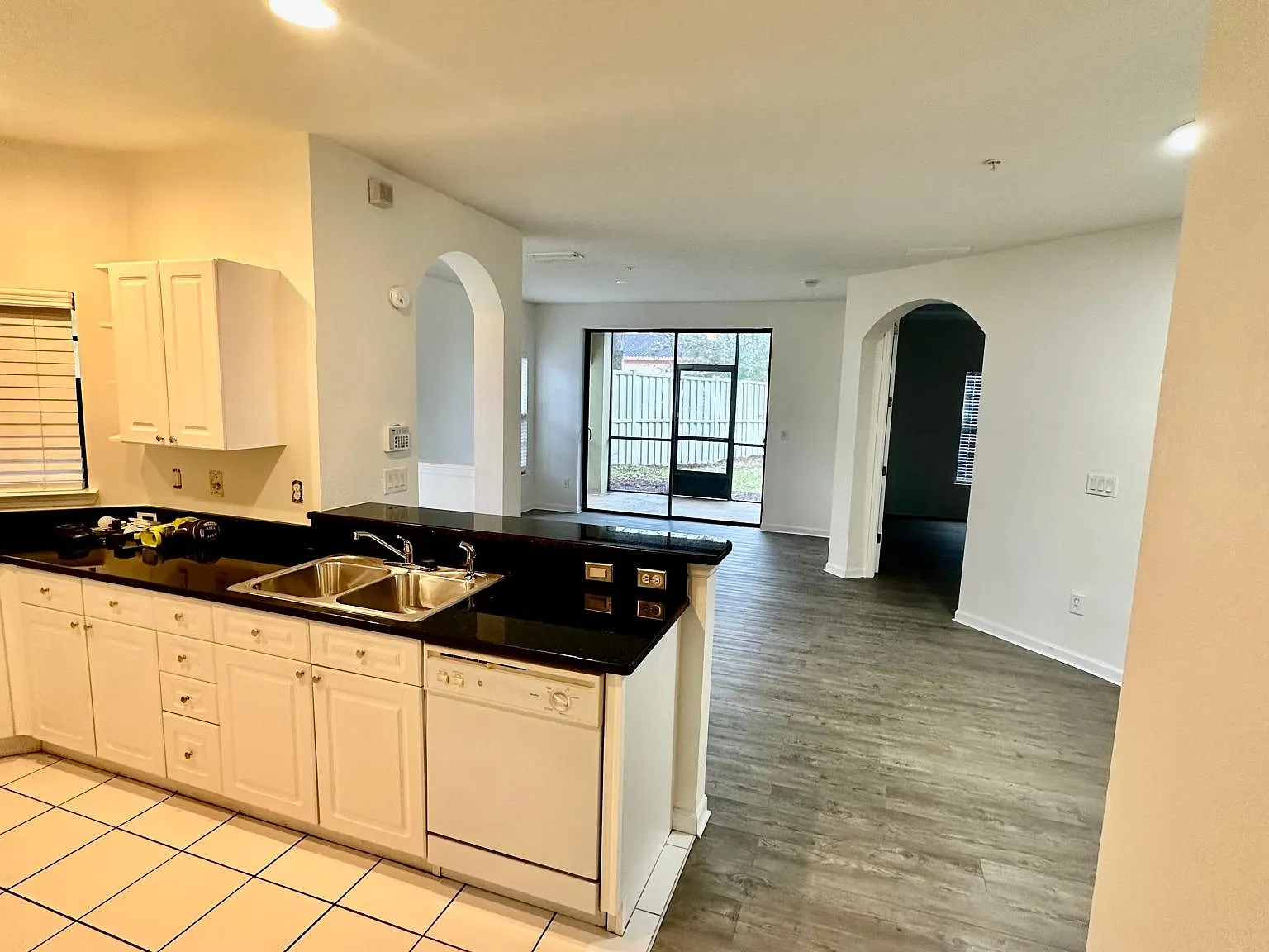 405 La Travesia Flora — Photo 4