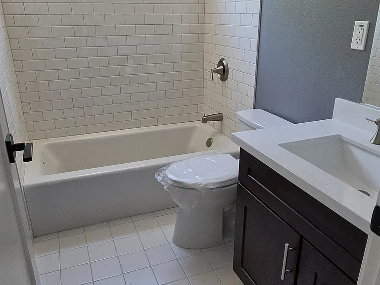 1686 Andalusia Way — Photo 8